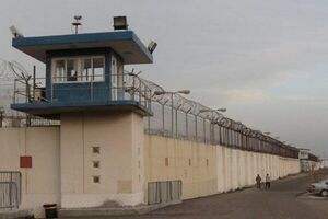 عکس خبري -آزادي از زندان در گرو ?? ميليون تومان