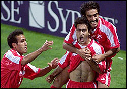 عکس خبري -سه ايراني در ميان محبوب‌ترين‌هاي فوتبال جهان