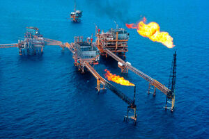 عکس خبري -قيمت نفت در بازارهاي جهاني يک درصد افزايش يافت