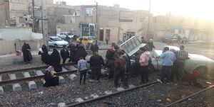 عکس خبري -حادثه تصادف قطار با وانت در ورامين