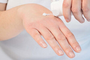 عکس خبري -چند راهکار طبيعي براي درمان خشکي پوست دست