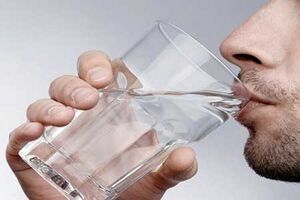 عکس خبري -فوايد نوشيدن آب داغ چيست؟