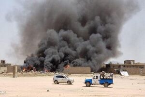 عکس خبري -کاروان حامل سلاح عربستان در مارب هدف انفجار قرار گرفت