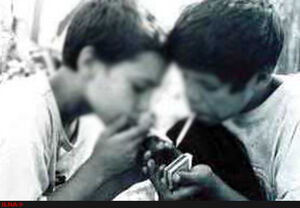عکس خبري -کمک پليس به ?کودک معتاد به موادمخدر صنعتي