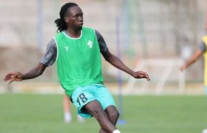 عکس خبري -مهاجم سوداني به بازي با پرسپوليس رسيد