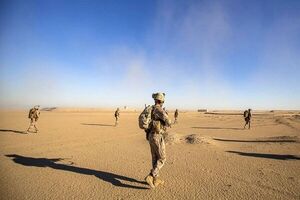 عکس خبري -ممانعت ارتش آمريکا از رسيدن نيروهاي عراقي به مقر داعش