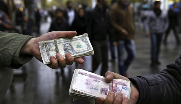 عکس خبري -مداخله بانک مرکزي در بازار ارز خوب يا بد؟