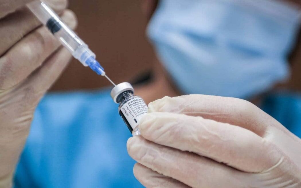 عکس خبري -واردات واکسن کرونا در دولت سيزدهم چگونه انجام شد؟
