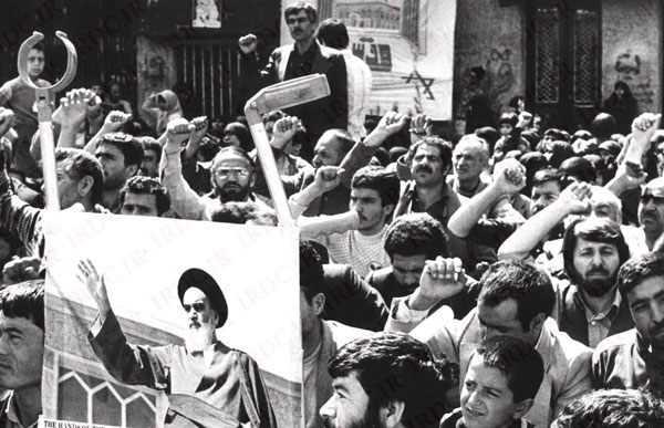 ويژگي‌هاي جوانان انقلابي و مذهبي دهه چهل