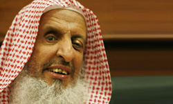 عکس خبري -مفتي عربستان: نبايد از زندانيان سياسي حمايت کرد
