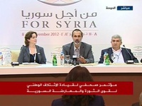 عکس خبري -مخالفان سوري: اسد کناره گيري کند محاکمه‌اش نمي‌کنيم