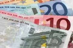 عکس خبري -ارزش يورو به پايين ترين حد خود در دو هفته اخير رسيد 