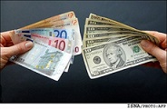 عکس خبري -قيمت دلار، پوند و يورو در مرکز مبادلات ارزي