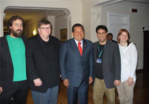 عکس خبري -روايت جالب مايکل مور از ملاقاتش با چاوز