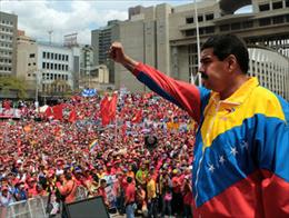 عکس خبري -جانشين چاوز از توطئه آمريکا پرده برداشت