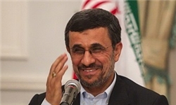 عکس خبري -سفر احمدي‌نژاد به مشهد مقدس