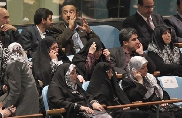 عکس خبري -سفرهاي خانوادگي احمدي نژاد از مسکو تا نيويورک