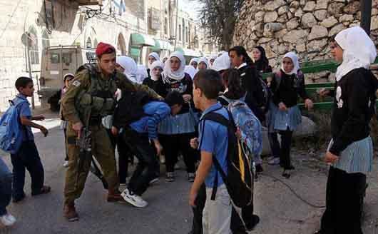 عکس خبري - حمله به مسجدالاقصي و آواره شدن دانش آموزان فلسطيني