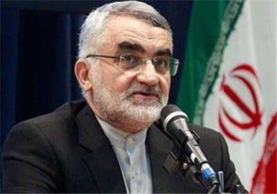 عکس خبري -آشتي ملي با کساني که مقابل منافع ملي مردم ايران ايستادهاند، مفهومي ندارد