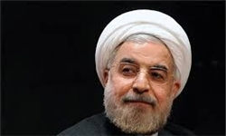 عکس خبري -روحاني در ولنجک يک اصله نهال زيتون غرس کرد