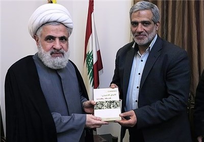 عکس خبري -انتشار کتاب  «الولي المجدد» درباره امام خامنه‌اي
