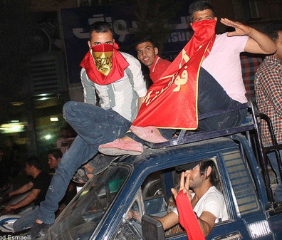 عکس خبري -گزارش تصويري/شب شاد اهوازيها پس از قهرماني فولاد 