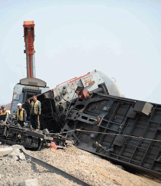عکس خبري -گزارش تصويري/واژگوني قطار در چين