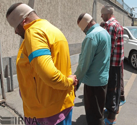 عکس خبري -گزارش تصويري/دستگيري اعضاي باند فروش کوکائين در تهران