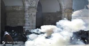 عکس خبري -آتش سوزي در حرم ابراهيمي در شهر الخليل 