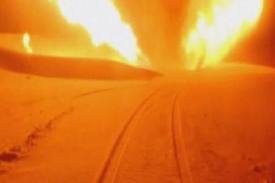 عکس خبري -انفجار در خط لوله انتقال نفت عربستان به يمن 