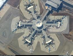 عکس خبري -فرودگاه بن گوريون پادگان نظامي شد 
