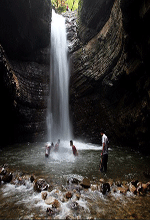 عکس خبري -گزارش تصويري/آبشار ويسادار در شهرستان پره سر