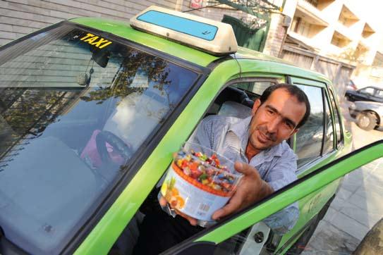 عکس خبري -ماجراي تاكسي شكلاتي 
