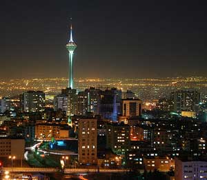 عکس خبري -44 درصد تسهيلات بانکي کشور در تهران مصرف مي شود/دربودجه نويسي مشکل فراوان داريم
