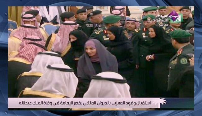 عکس خبري -بيعت زنان سعودي با شاه جديد+ عکس