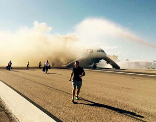 عکس خبري -جزييات آتش گرفتن بوئينگ 777 