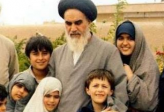 عکس خبري - نام «خميني» فراتر از جناح‌ها