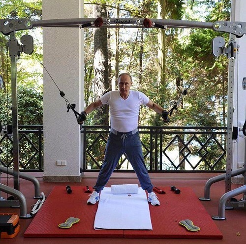 عکس خبري -پوتين در حال ورزش کردن+ عکس