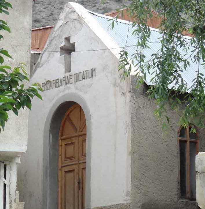 عکس خبري -کوچکترين کليساي جهان در ايران است، ولي کليدش نيست + عکس