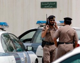 عکس خبري -رئيس يک بيمارستان در عربستان به اتهام معالجه معترضان دستگير شد 