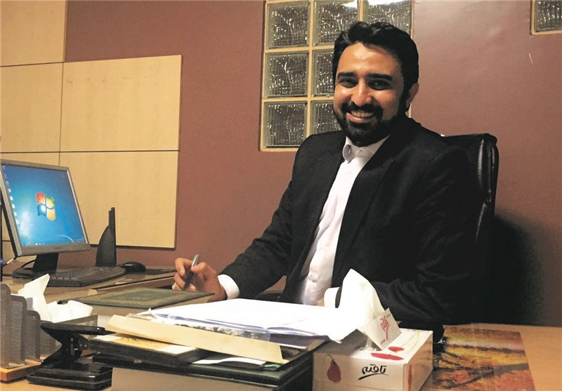 عکس خبري -واردات خودروهاي آمريکايي برخلاف مباني اقتصاد مقاومتي/ چرا عدم واردات کالا از آمريکا براي ما مهم است؟