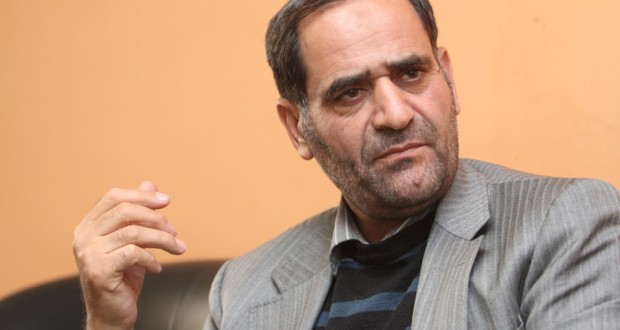 عکس خبري -در بدترين شرايط رکود بعد از انقلاب به سر مي بريم/ دولت اقتصاد كشور را به برجام كرده زد/ وعده هاي رونق اقتصادي دولت محقق نشده است