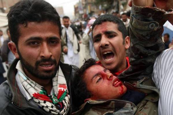 عکس خبري -نام دهان پر کن حمايت از حقوق بشر يك ژست سياسي عليه کشورهايي که خلاف ميل قدرتها رفتار ميکنند