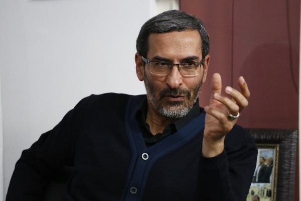 عکس خبري -همزماني قرارداد با توتال و برگزار همايش منافقين در فرانسه، دهنکجي به ملت بود/ قرارداد توتال لغو شود