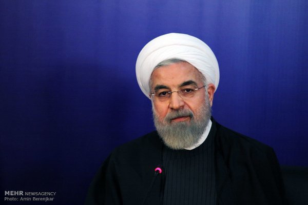عکس خبري -روحاني دوست ندارد زير سايه هاشمي قرار بگيرد و نمي‌خواهد نماينده اصلاح‌طلبان شناخته شود