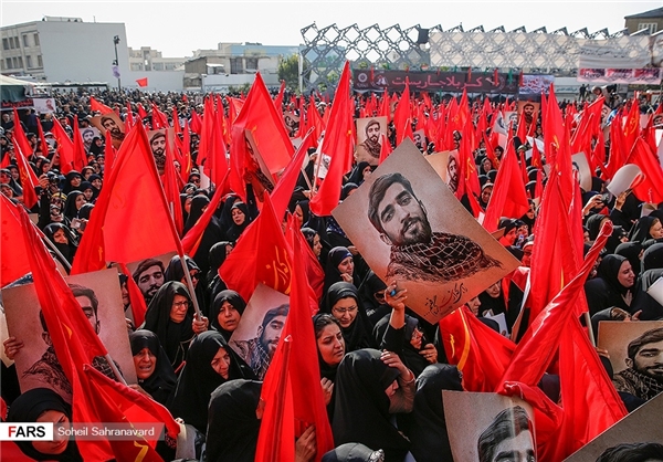 عکس خبري -شهيد حججي نشان داد که راه حسين (ع) همچنان پر رهرو ادامه دارد/تا آخرين قطره از خونمان در دفاع از حريم اهل بيت جانفشاني خواهيم کرد