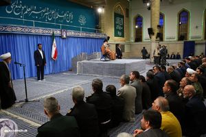 عکس خبري -کساني که همه امکانات کشور دستشان هست يا بوده حق ندارند نقش اپوزيسيون بازي کنند/ اينها کار دشمن را در کشور انجام ميدهند و تقوا ندارند