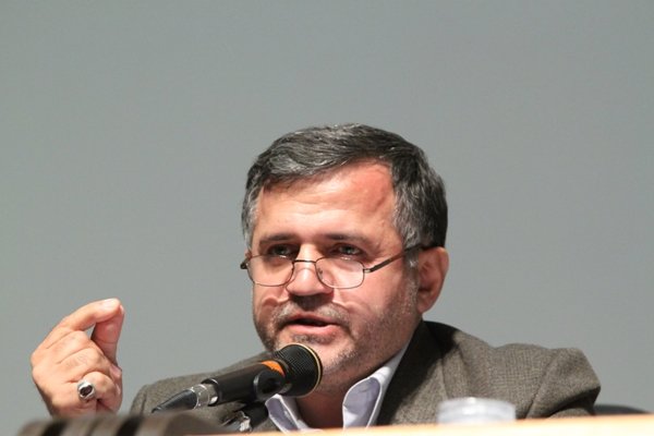 عکس خبري -مسئولان عزم جدي براي اجراي اوامر ولي فقيه ندارند/ اگر تا الان به فرامين رهبر انقلاب گوش کرده بوديم مشکلات اقتصادي کشور رفع شده بود