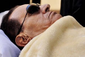 عکس خبري -قلب حسني مبارک از کار افتاد 
