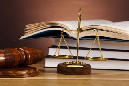 عکس خبري -تلاشهاي يک آقازاده براي دور زدن شيوه پرداخت جريمه ? ميليون دلاري/ کارشناسان حقوقي: پرداخت جريمه و رد مال بايد عين متن حکم انجام شود